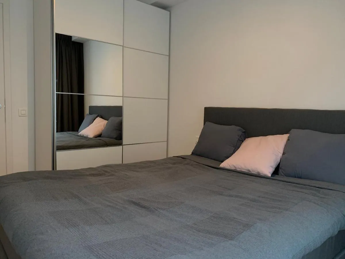Stijlvol Appartement In Trendy Wijk Oostende contacts